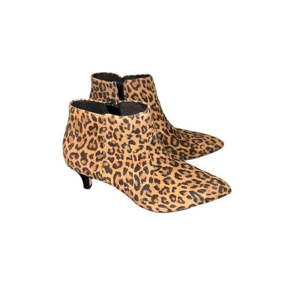 Clarks Linvale Judith Suede Leopard Pointed Toe Heeled Ankle Booties Size 7.5 - Picture 1 of 7